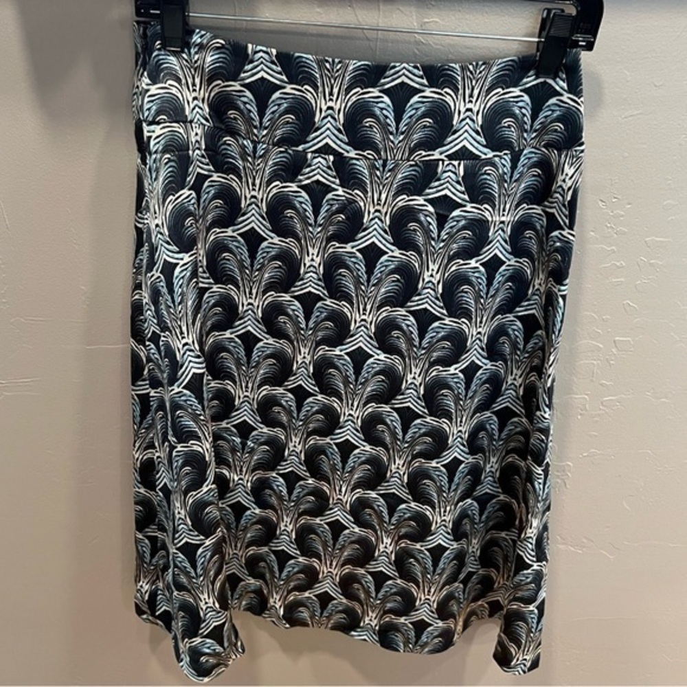 The Limited Blue Silky A line Skirt Classic Floral Leaf pattern EUC It#C47